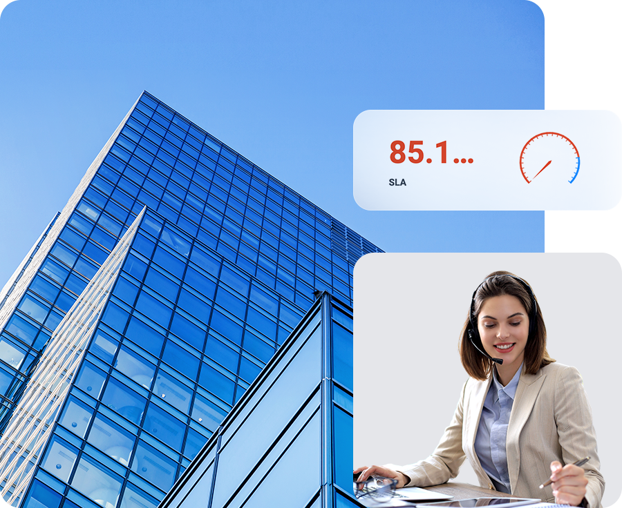 Prédio corporativo com atendente de headset e indicador de SLA, representando comunicação empresarial no setor financeiro.